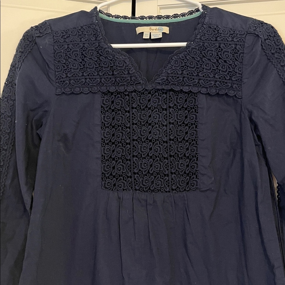 Boden smocked v neck yoke crochet navy blouse size 2